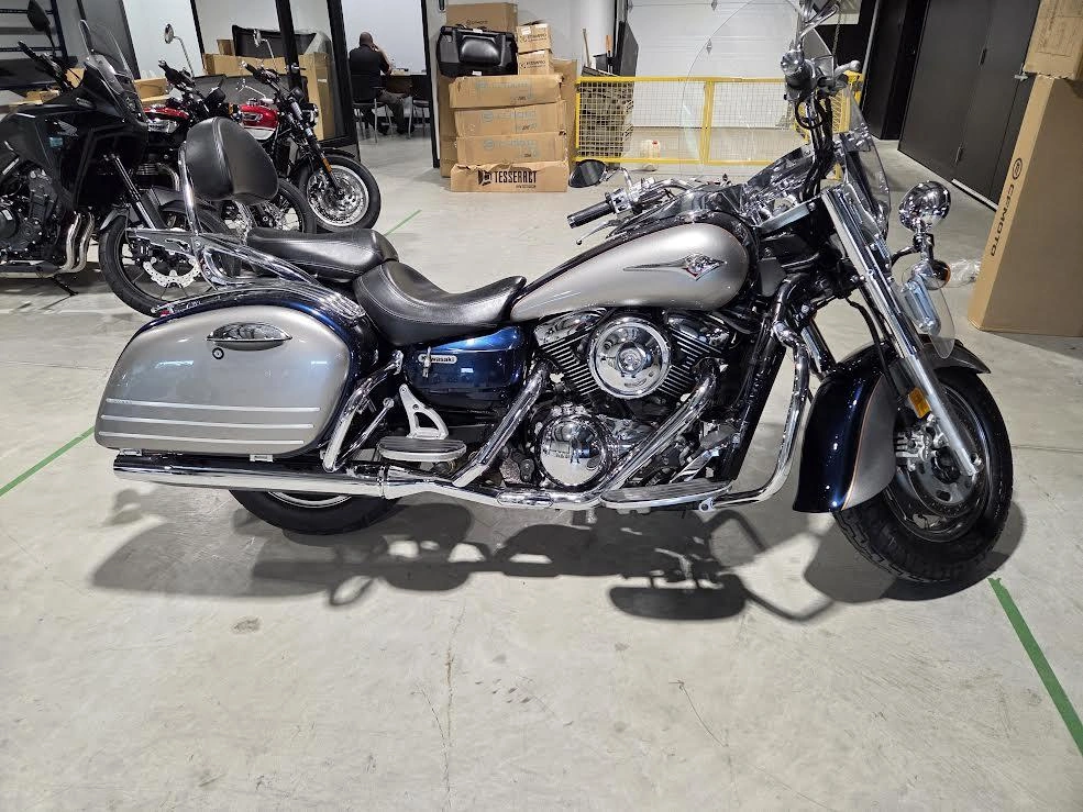 Kawasaki Vulcan 1600 Nomad 2005 alt