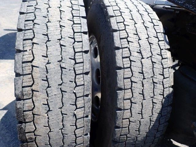Peterbilt 389 2024
