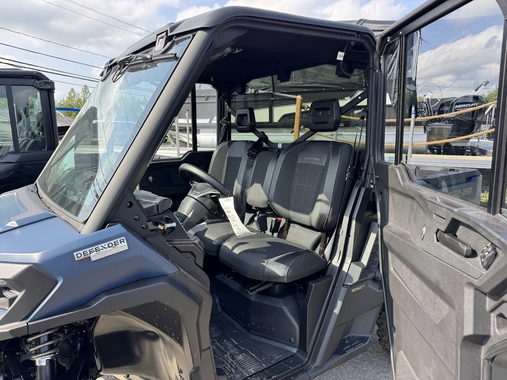 2026 Can-am Defender Limited Hd11 alt
