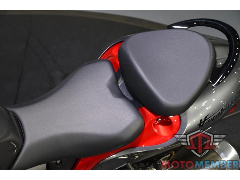 2024 Suzuki Hayabusa alt