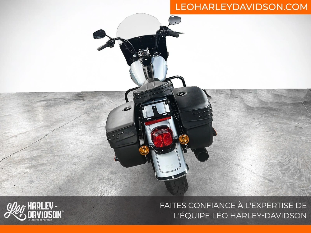 Harley-davidson Flhcs Heritage Classic 2024 alt