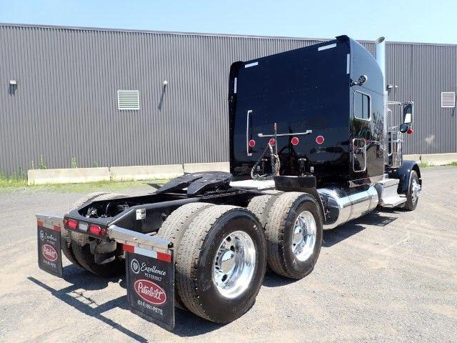 Peterbilt 389 2024
