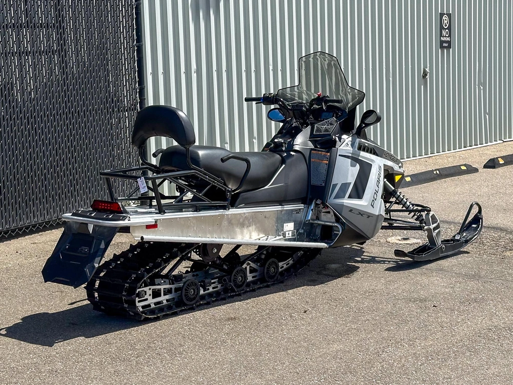 2025 Polaris Lxt 550 alt