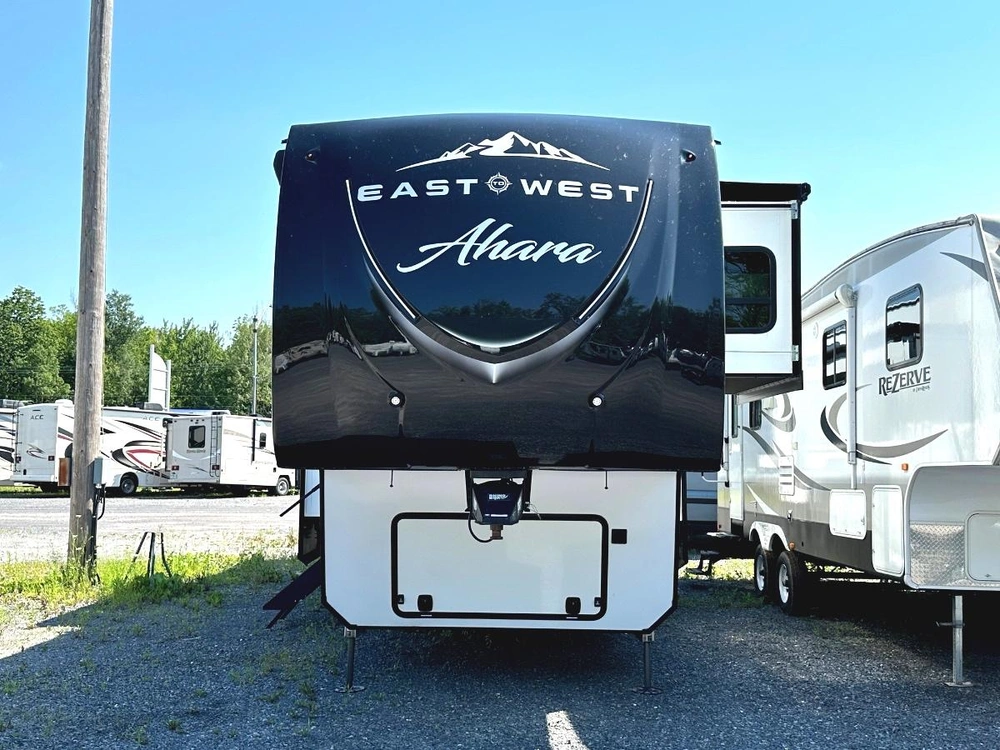 East To West Ahara 390ds 2025 alt