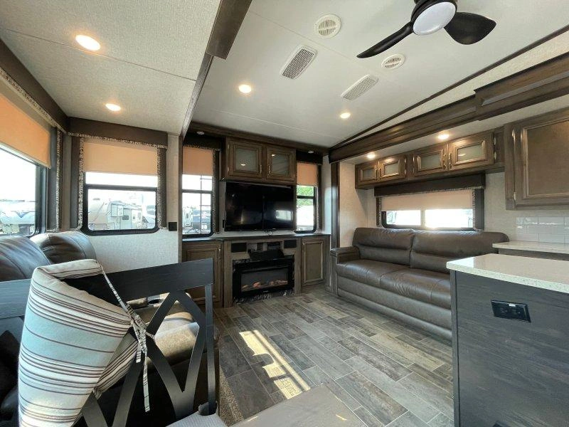 Keystone Rv Montana 310re 2019 alt