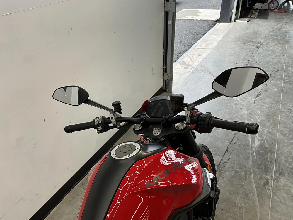 Ducati Monster 937+ 2022 alt