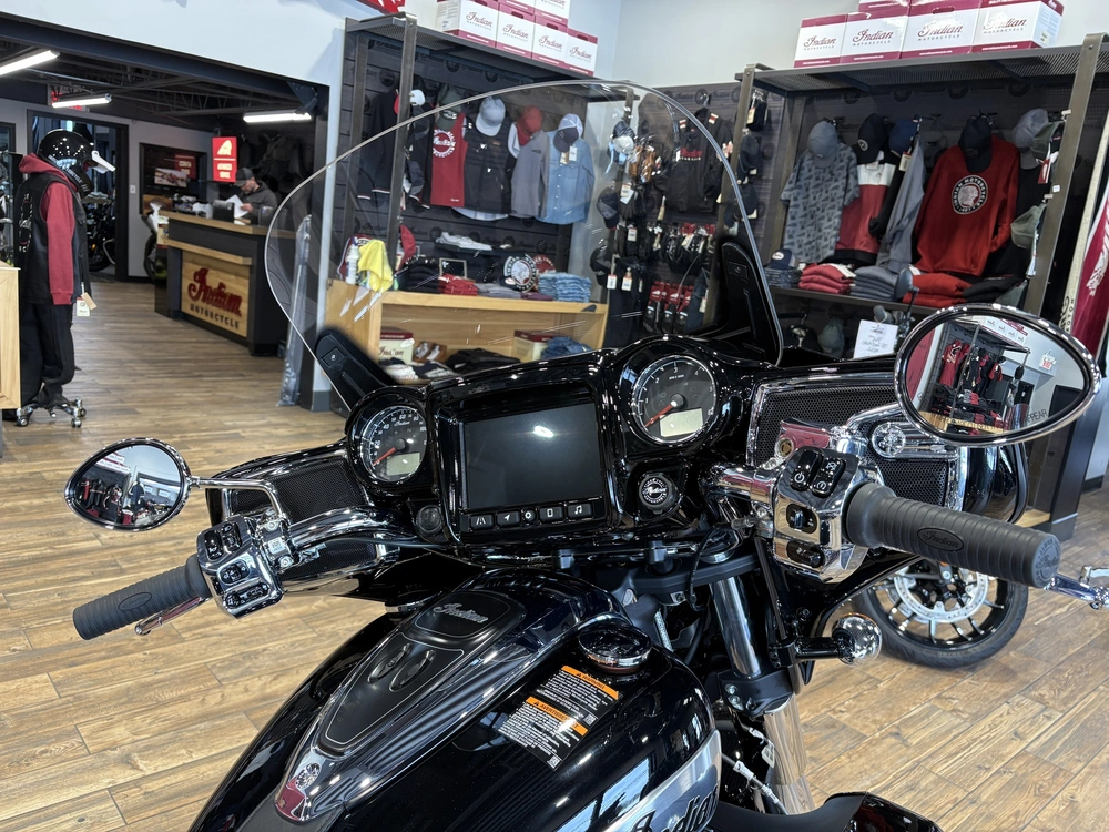 Indian Motorcycle Roadmaster Limited 2025 alt