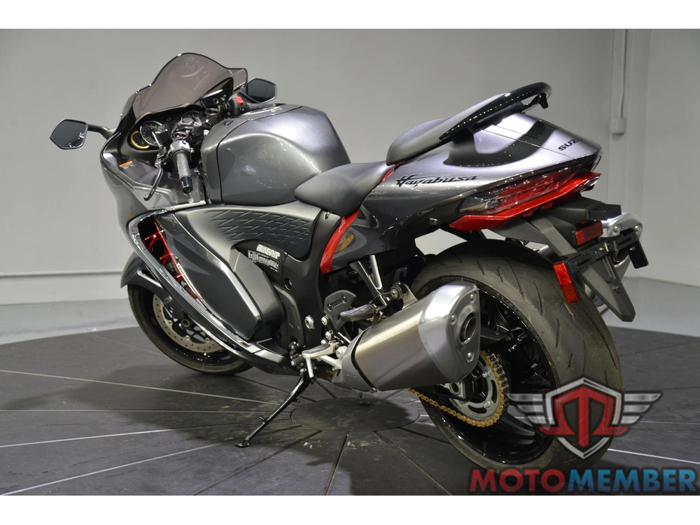 2024 Suzuki Hayabusa alt