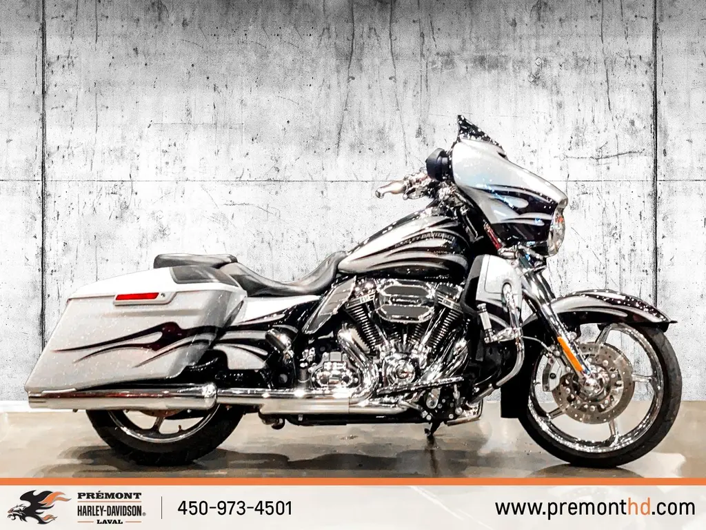 Harley-Davidson CVO Street Glide FLHXSE FLHXSE 2015