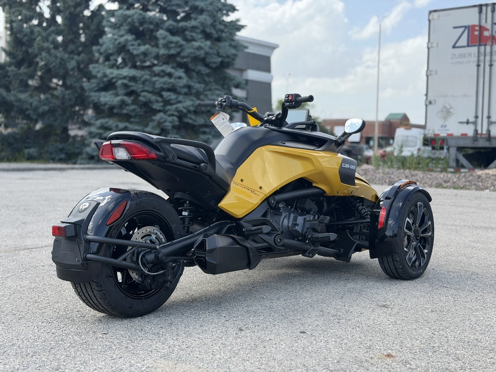 2026 Can-am Spyder F3-s alt