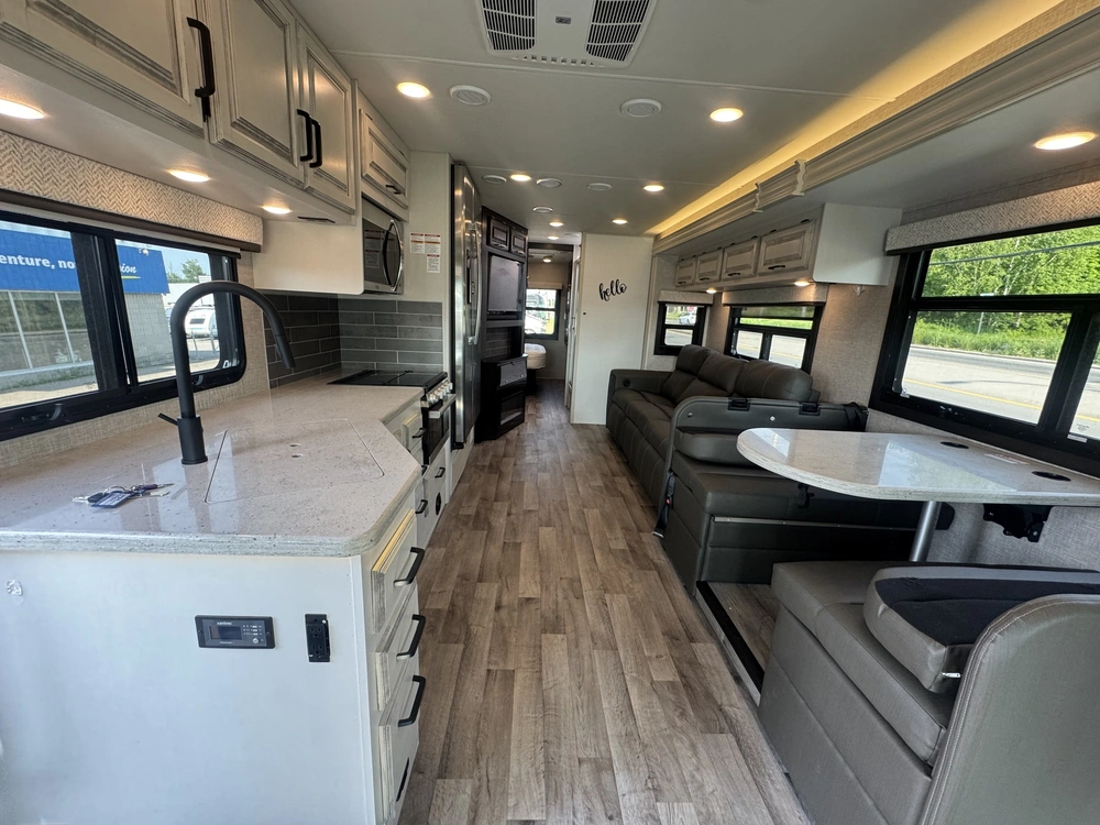 Jayco Precept 34b 2023 alt