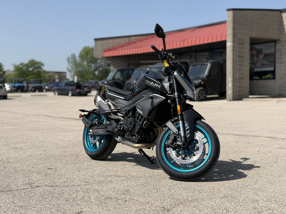 2026 Cfmoto 800nk alt