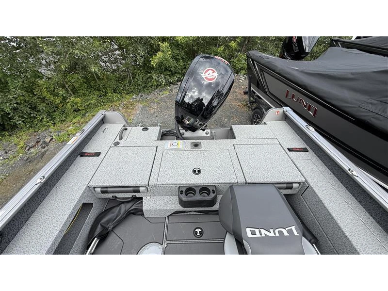2026 Lund Boat Co 1775 Impact Xs Sport alt