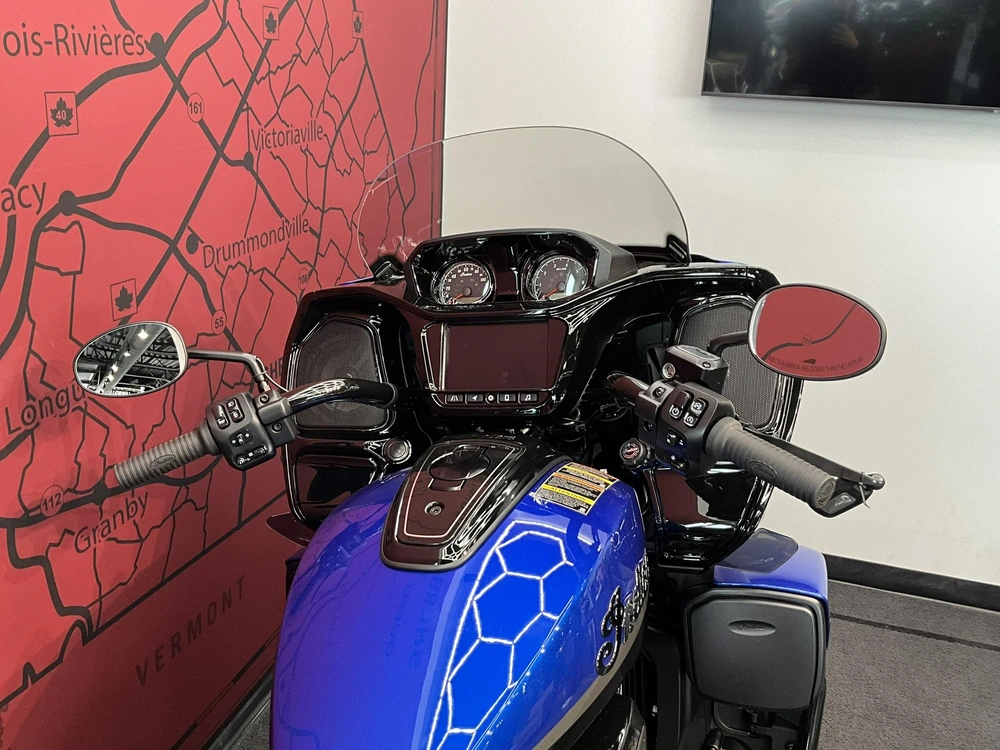 Indian Motorcycle Pursuit Dark Horse Avec 112 & Ensemble Audio Powerband 2026 alt
