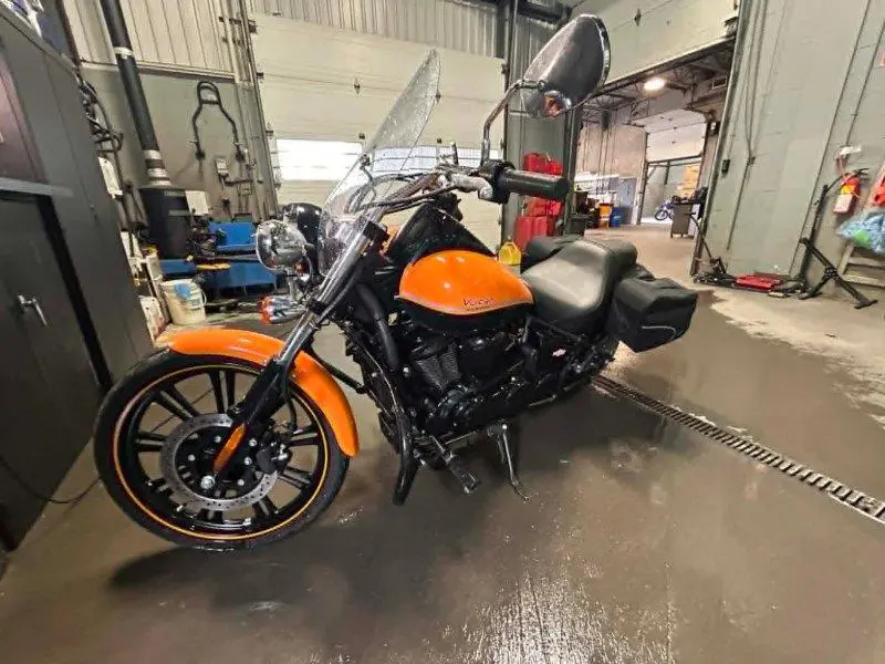 Kawasaki VN900 2021
