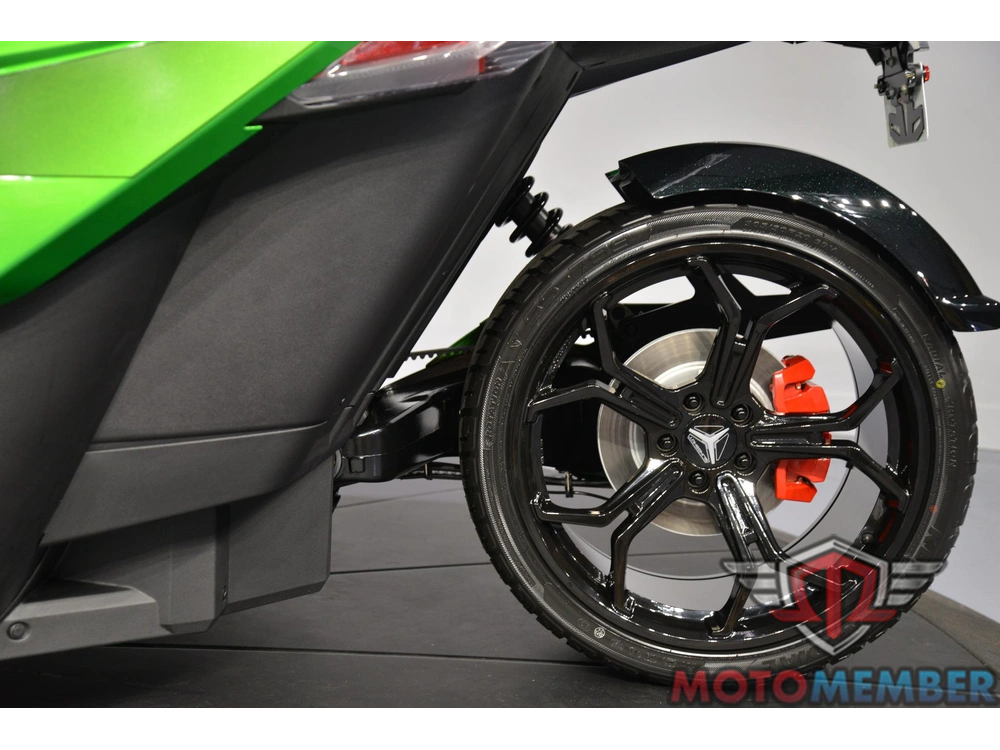 2026 Slingshot Grand Touring Manual alt