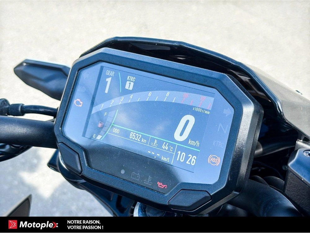 2023 Kawasaki Z650 alt