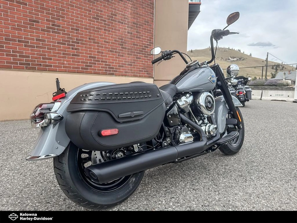 2026 Harley-davidson Flhc - Heritage Classic alt