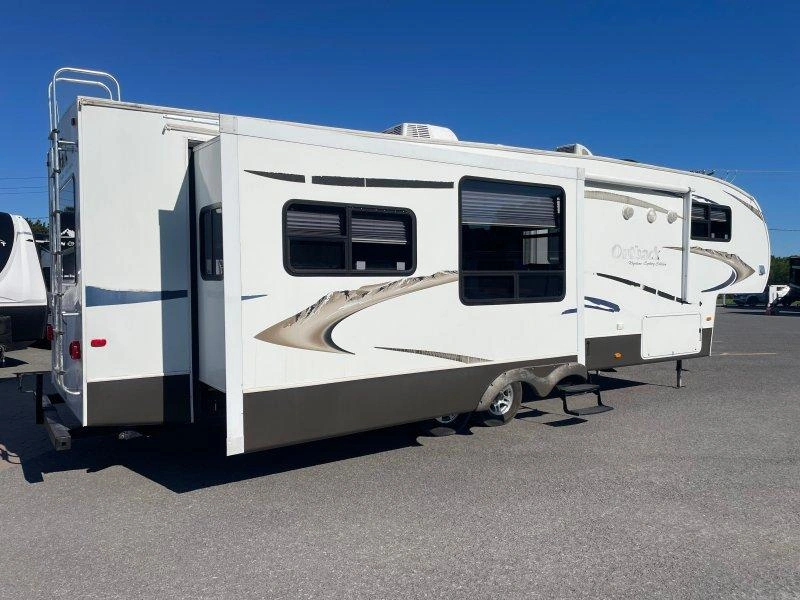 Keystone Rv Outback 325fre 2010 alt