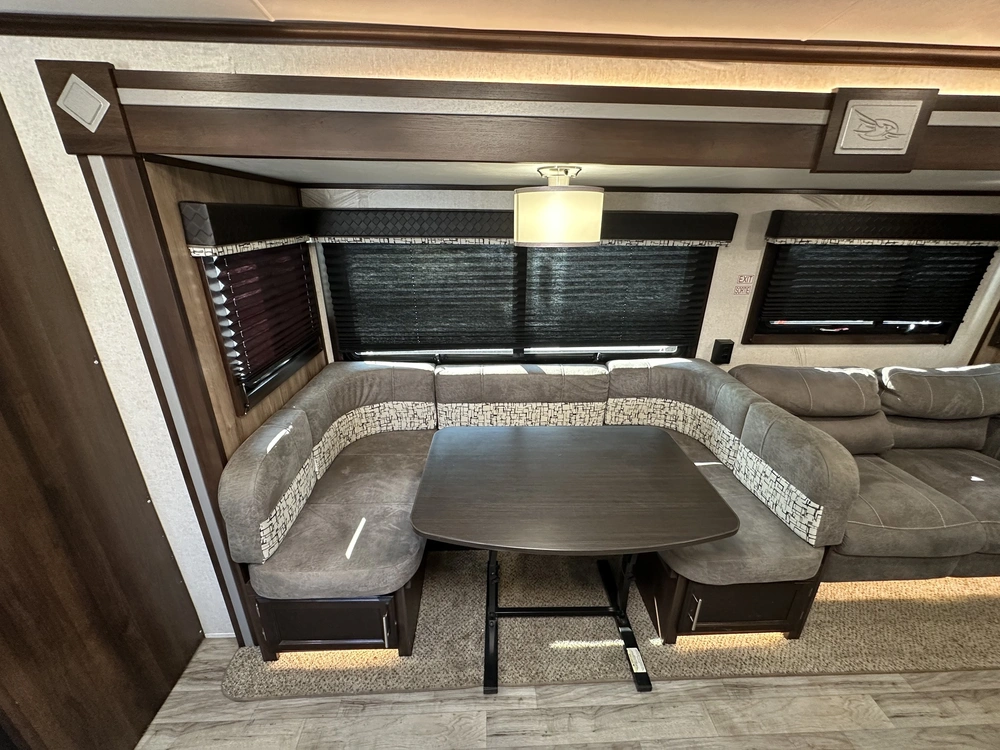 2019 Jayco White Hawk 32bhs alt