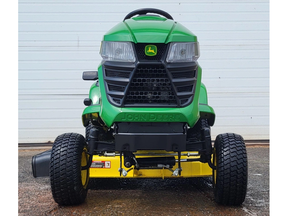 2021 John Deere X370 alt