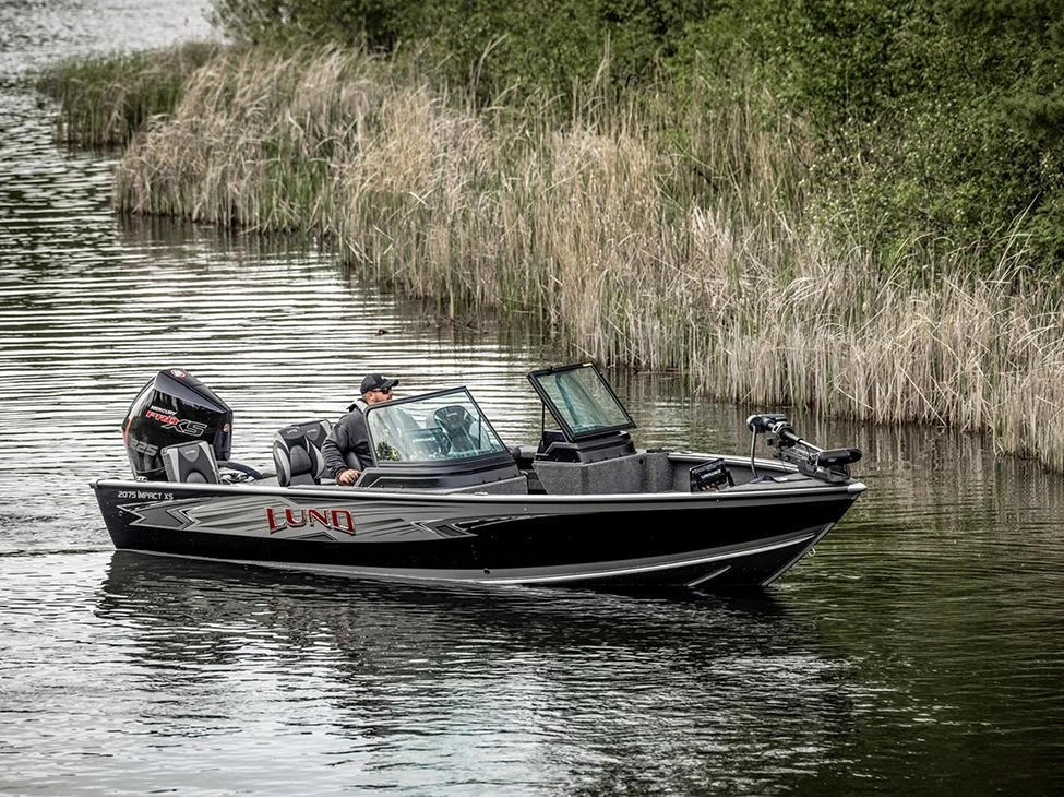 2025 Lund Boat Co 2075 Impact Xs alt