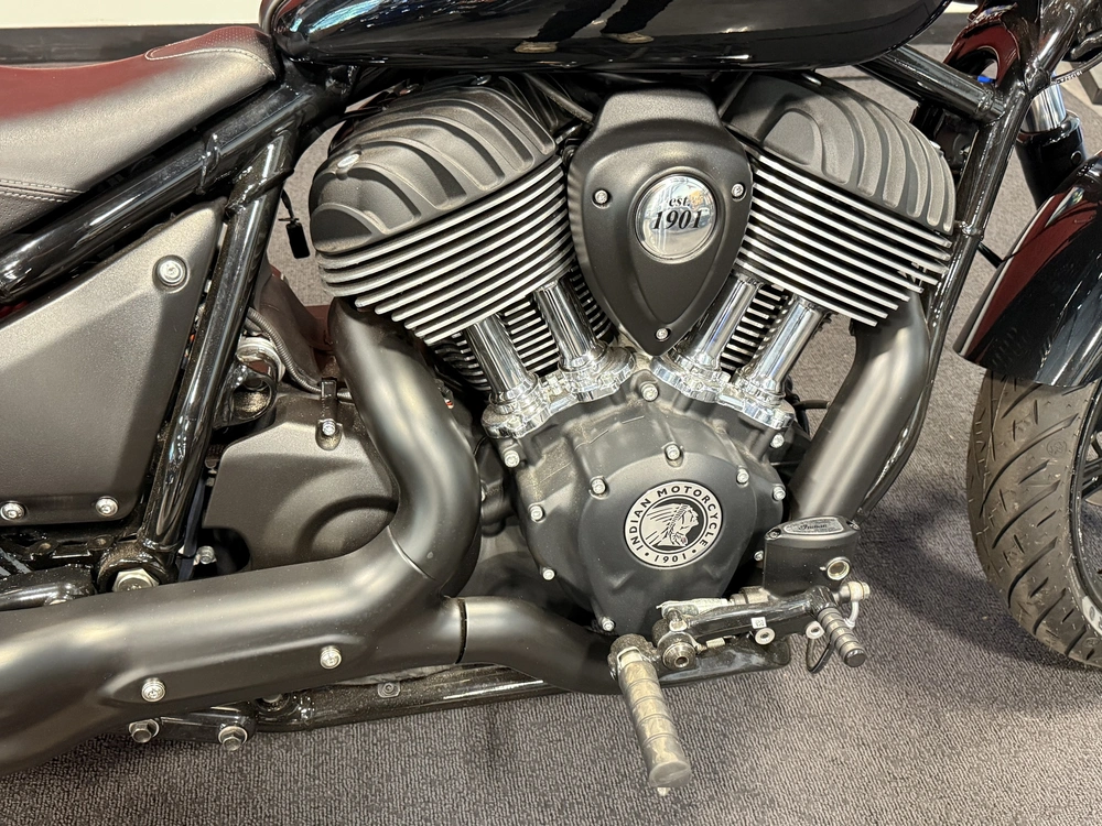 2025 Indian Motorcycle Chief alt