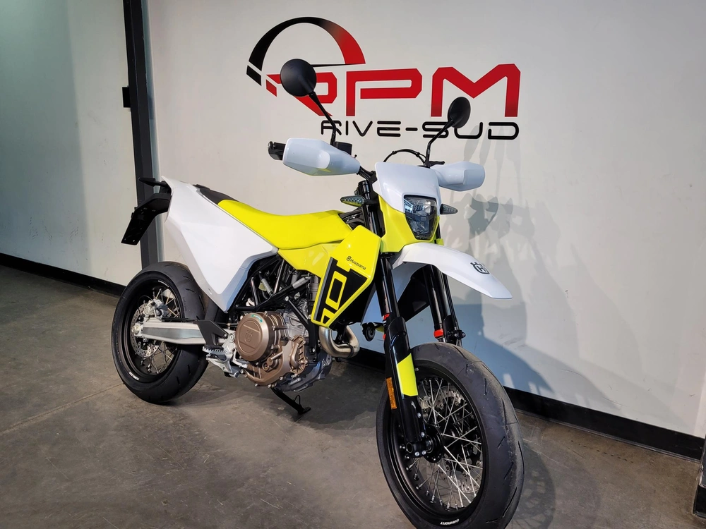 Husqvarna 701 Supermoto *à Partir De 3.99% 2026 alt