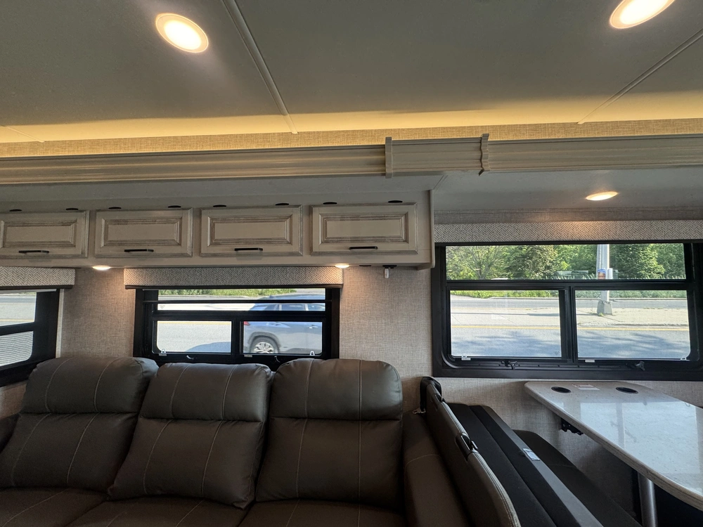 Jayco Precept 34b 2023 alt