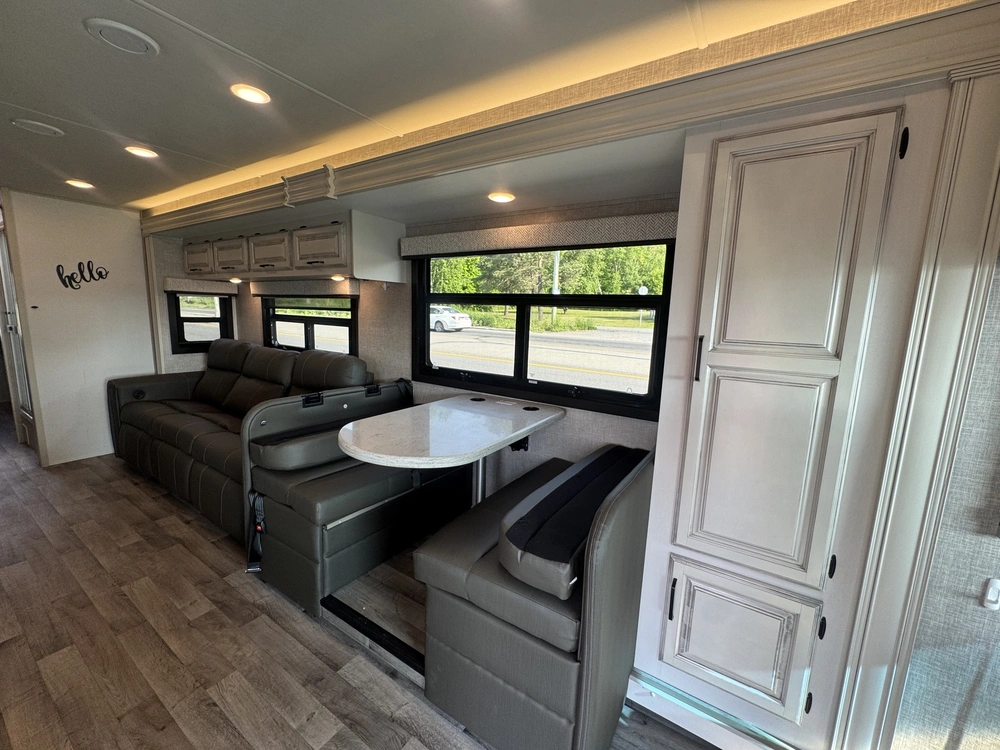 Jayco Precept 34b 2023 alt
