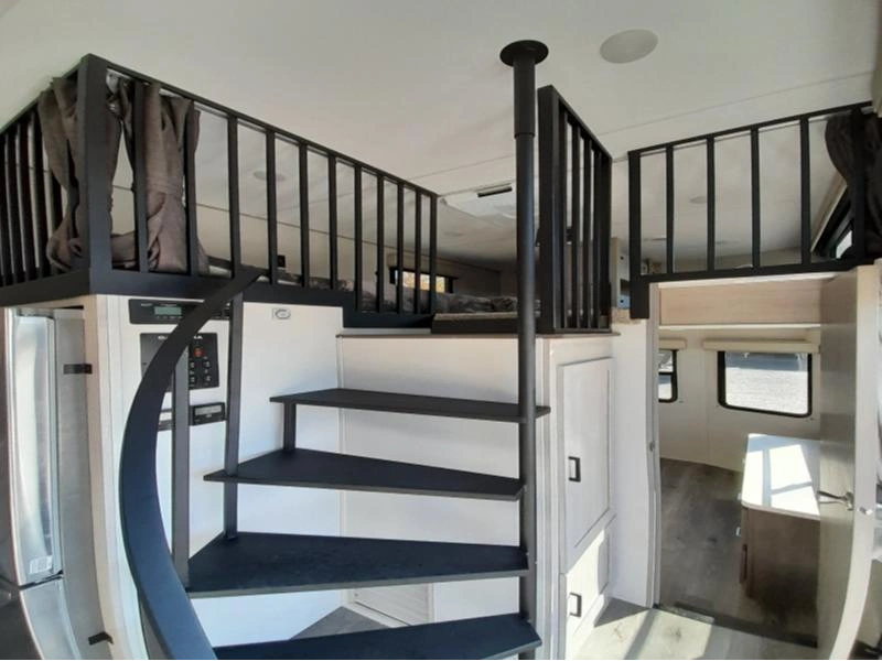 Coachmen Catalina 42 Condo 2027 alt