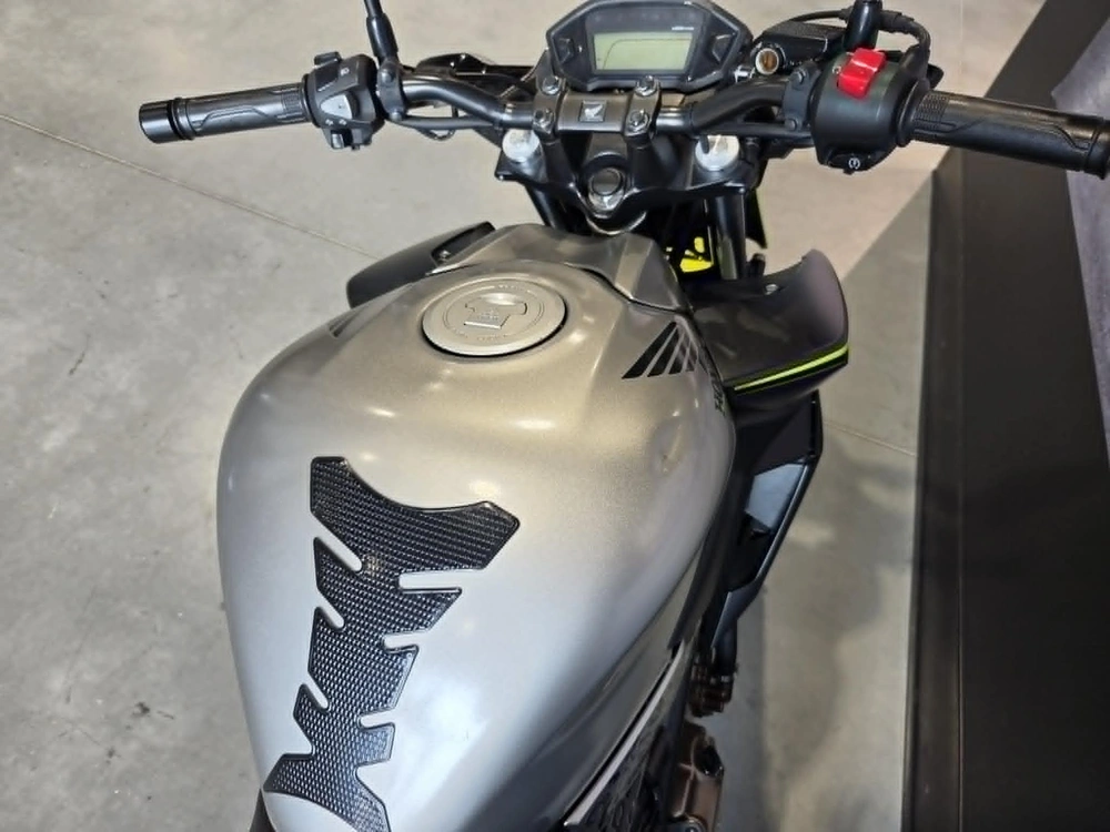 Honda Cb300f 2017 alt