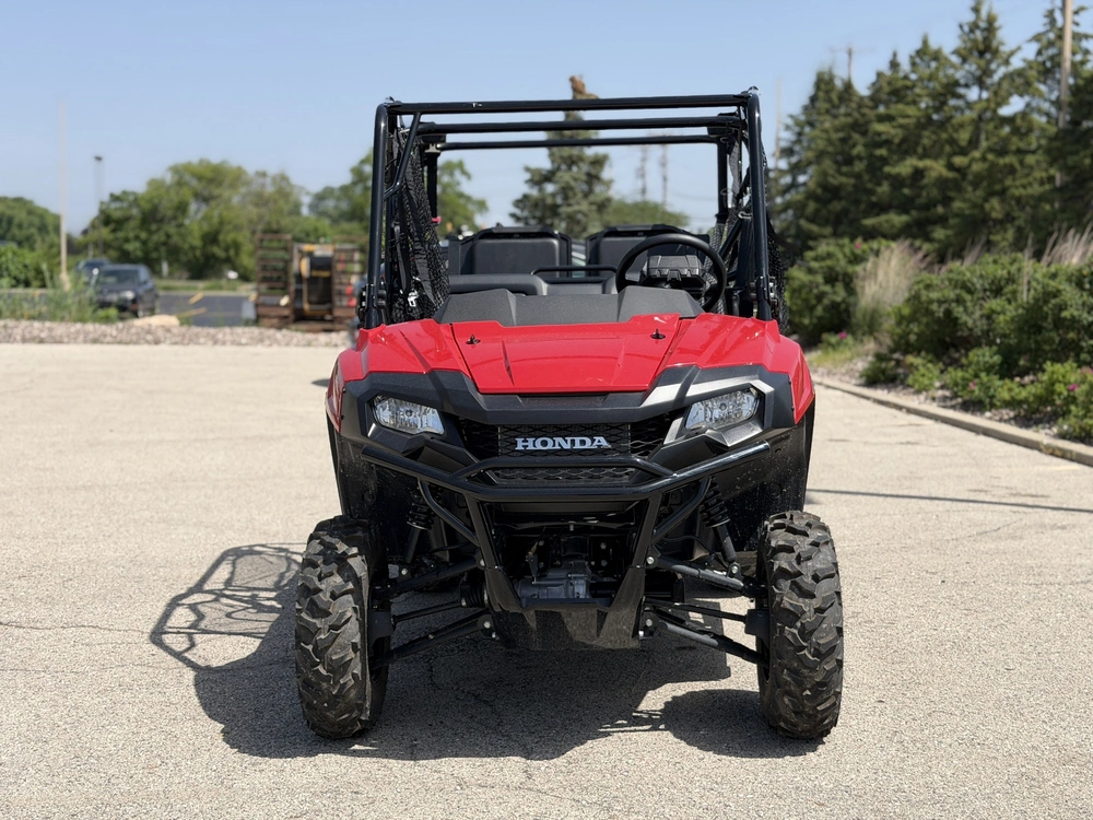2026 Honda Pioneer 700-4 alt