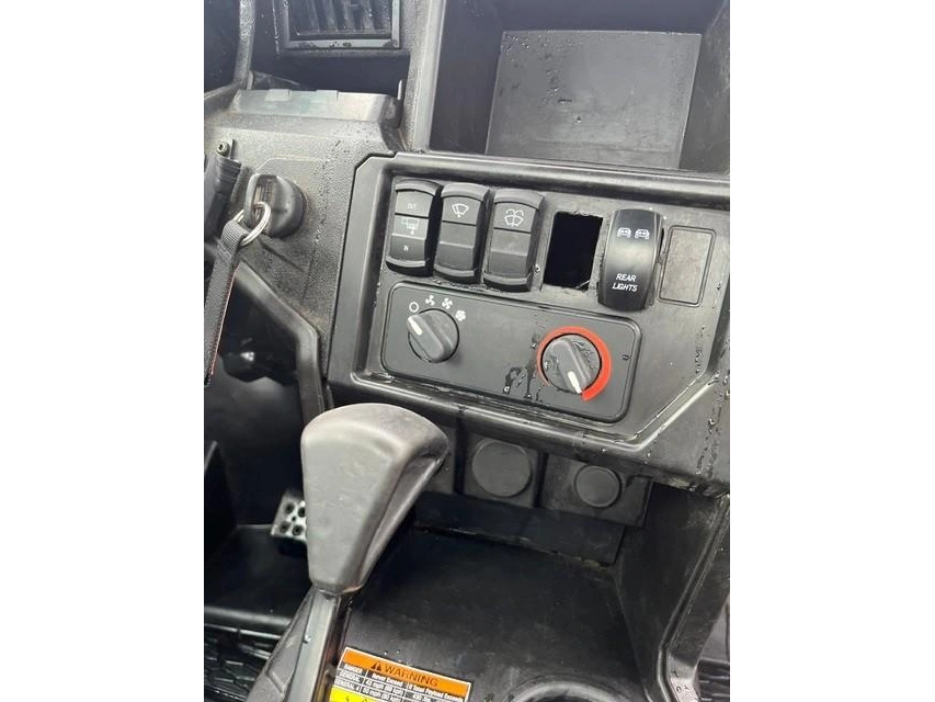 2018 Polaris General Deluxe