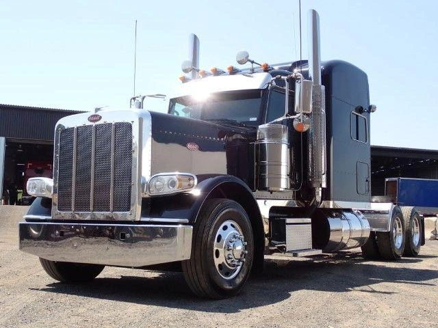 Peterbilt 389 2024