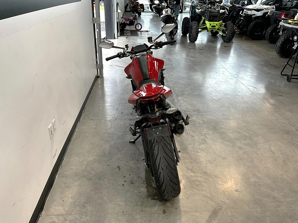 Ducati Monster 937+ 2022 alt