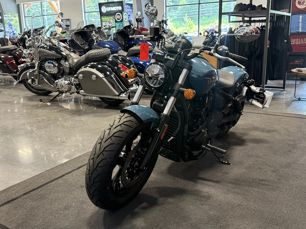 2026 Indian Motorcycle Scout Sixty Bobber Limited alt
