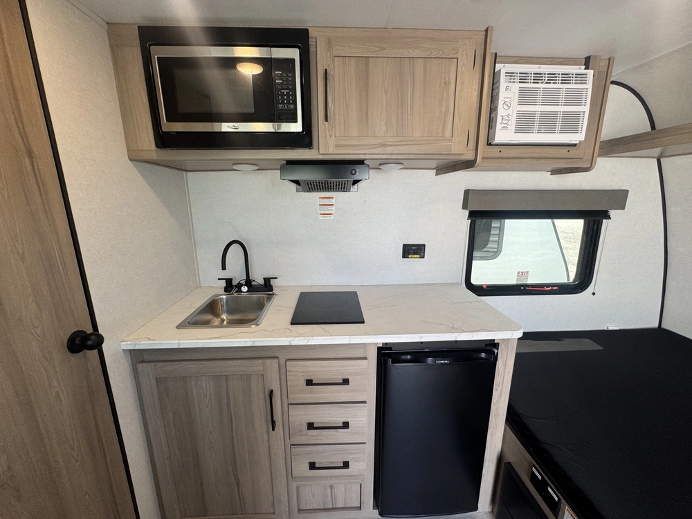 Keystone Rv Coleman 13r 2026 alt
