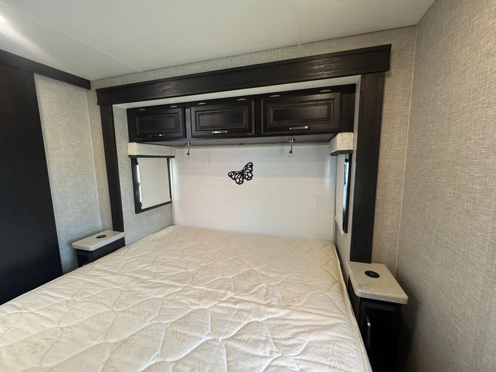 Jayco Precept 34b 2023 alt
