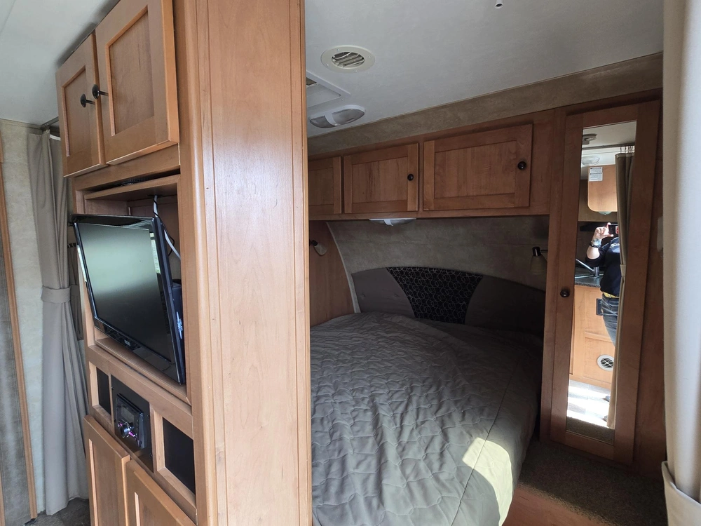 Cruiser Shadow Cruiser S280qbs 2012 alt