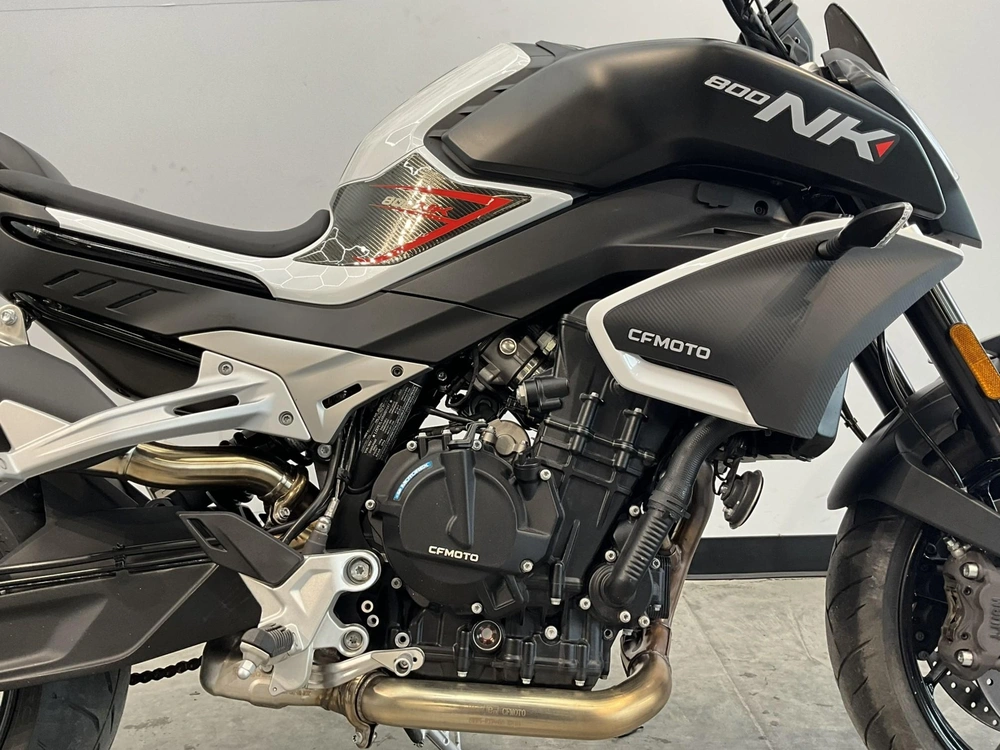 Cfmoto 800 Nk 2024 alt
