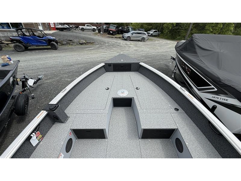 2026 Lund Boat Co 1800 Explorer Tiller alt