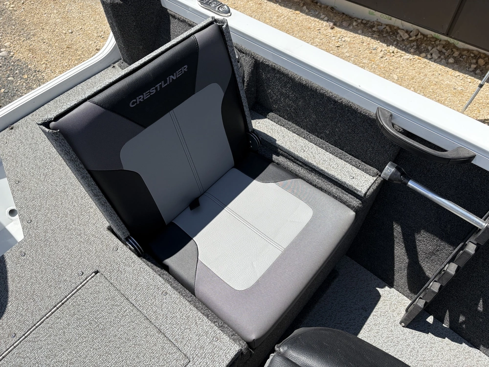 2025 Crestliner Hawk 1750 Wt alt