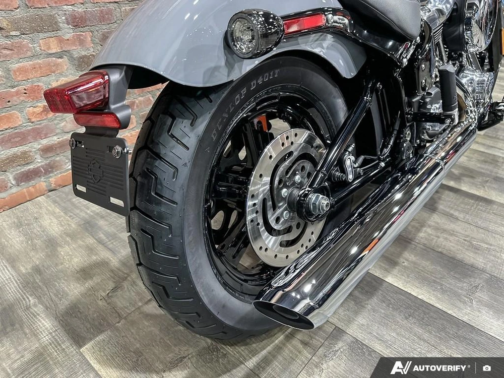 2026 Harley-davidson Street Bob alt