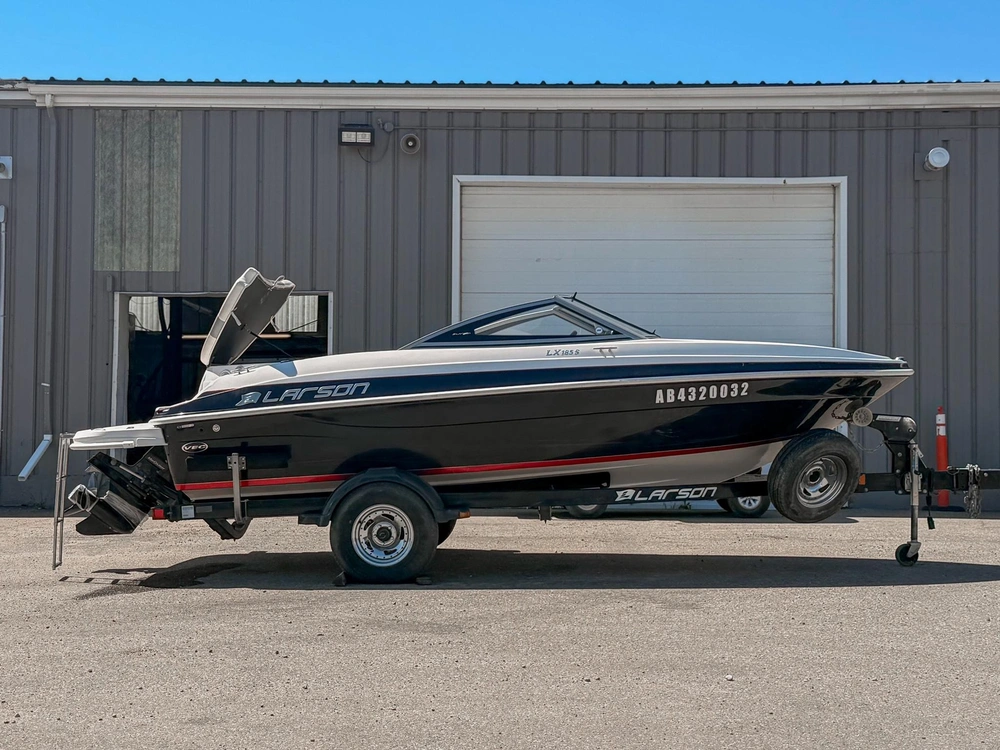 2013 Larson Lx 185s alt