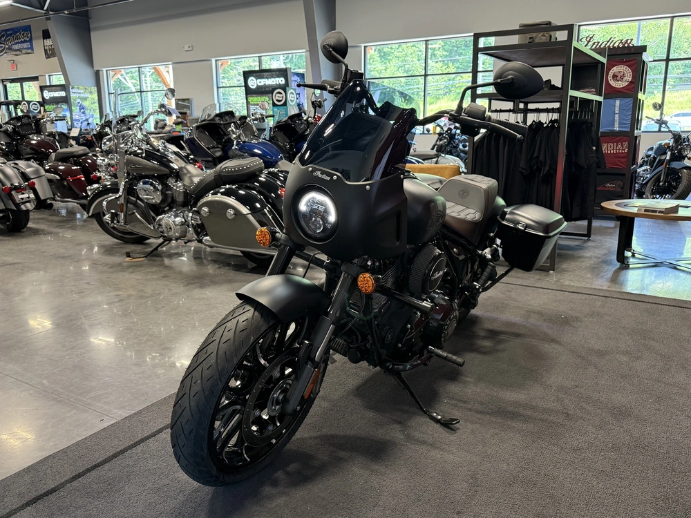 2025 Indian Motorcycle Sport Chief Rt alt