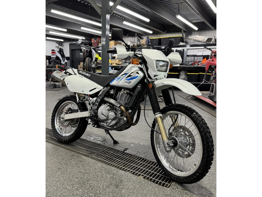2026 Suzuki Dr650 alt