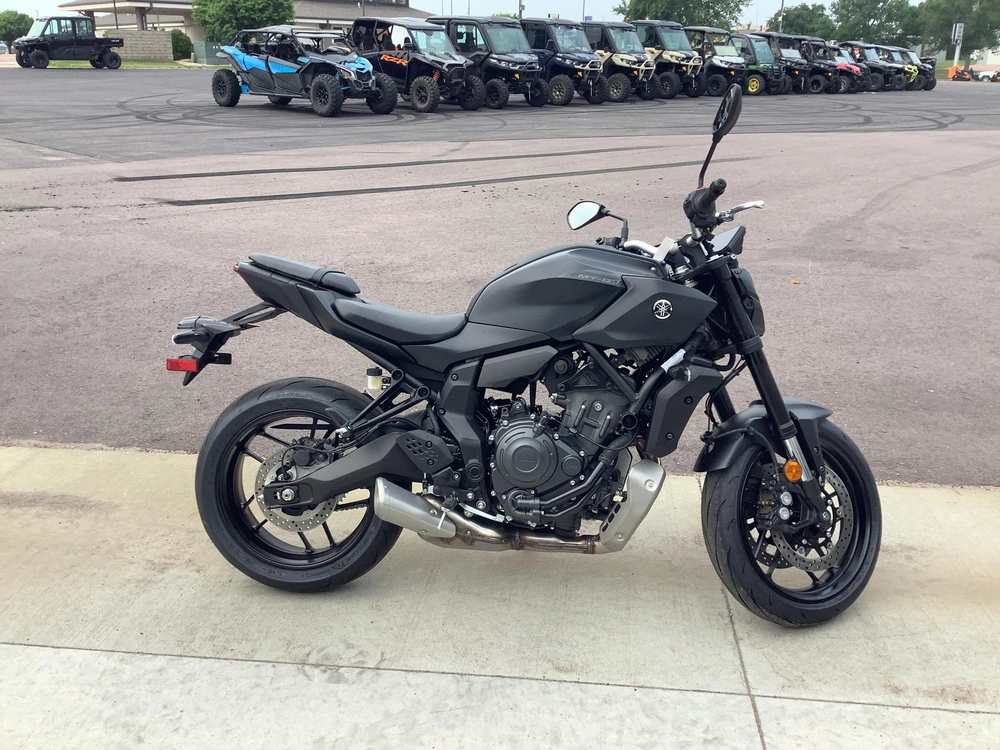2026 Yamaha Mt07 alt