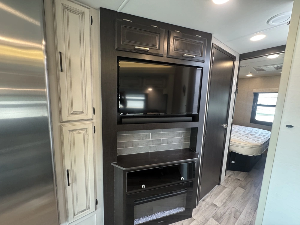 Jayco Precept 34b 2023 alt