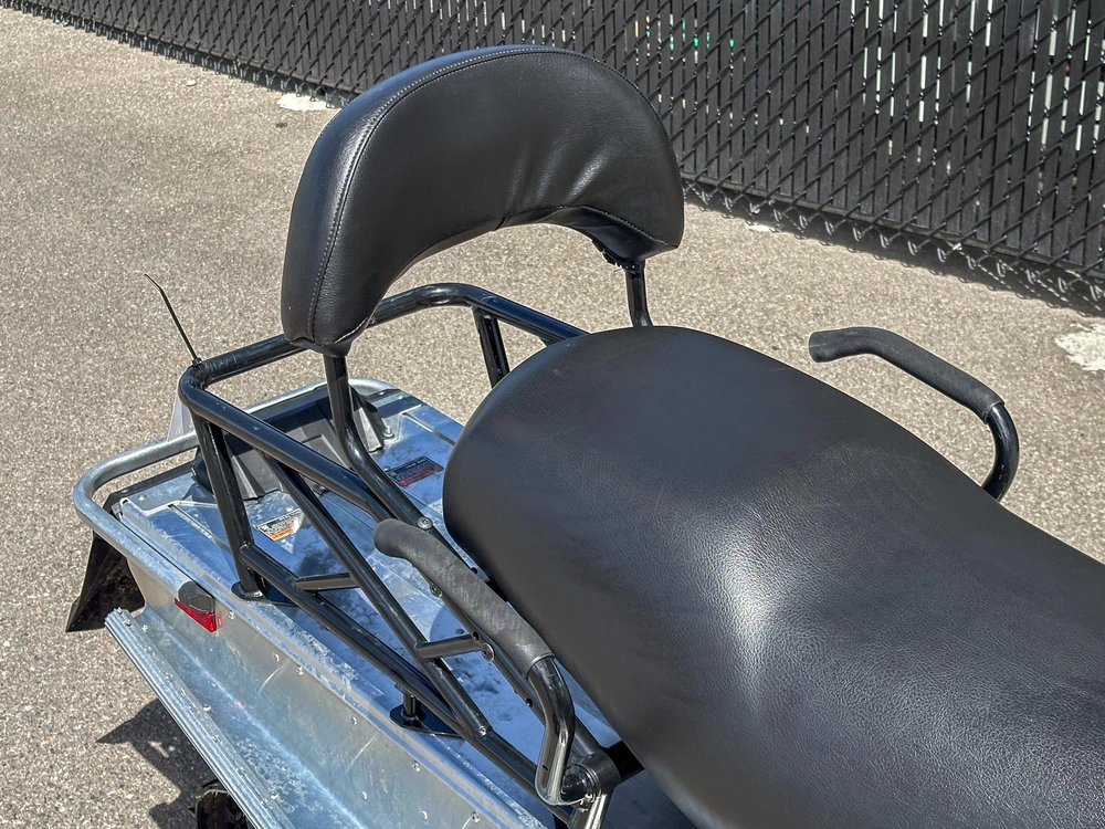 2025 Polaris Lxt 550 alt